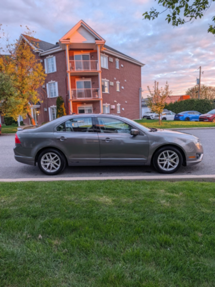 2010 ford fusion - view 6