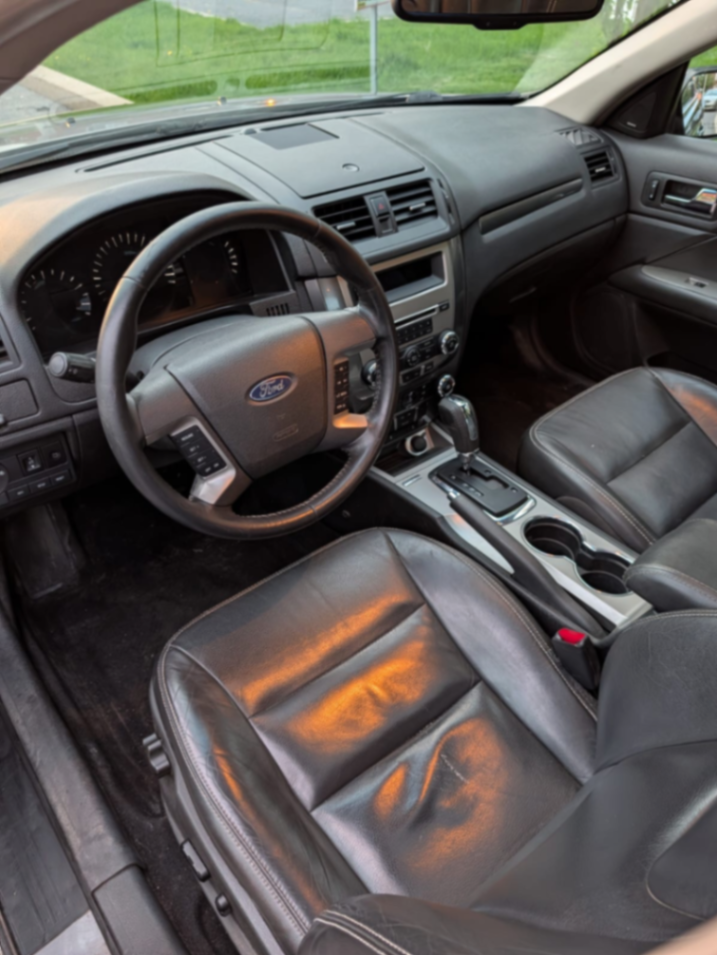 2010 ford fusion - view 7