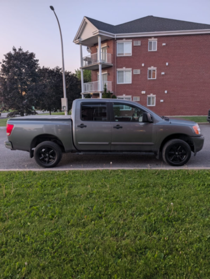 Nissan titan - view 6