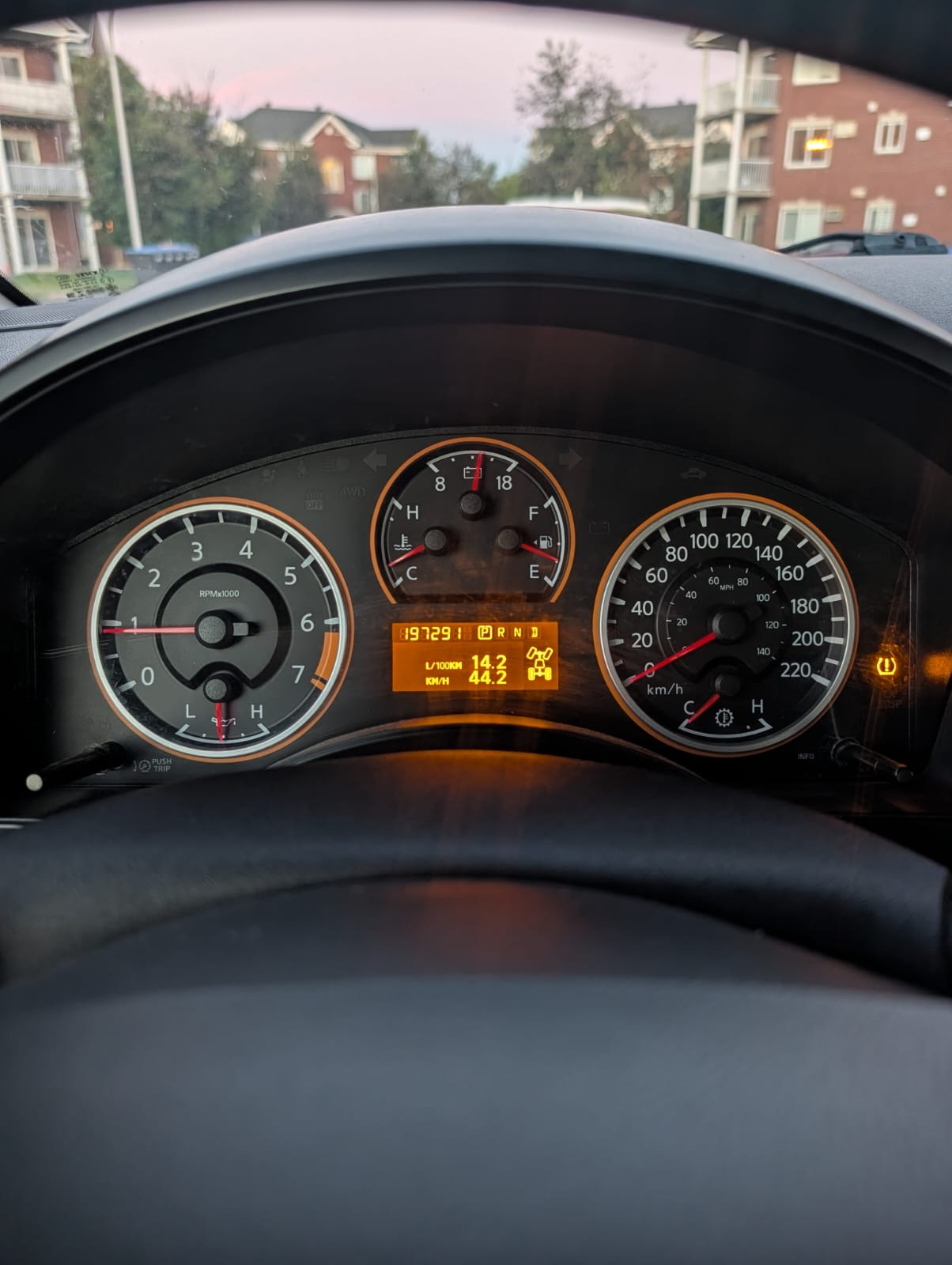 Nissan titan - view 10