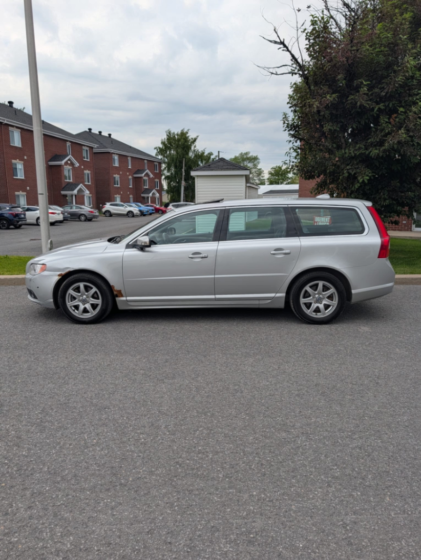 2010 volvo v70 - view 5