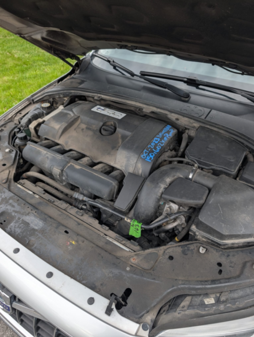 2010 volvo v70 - view 8