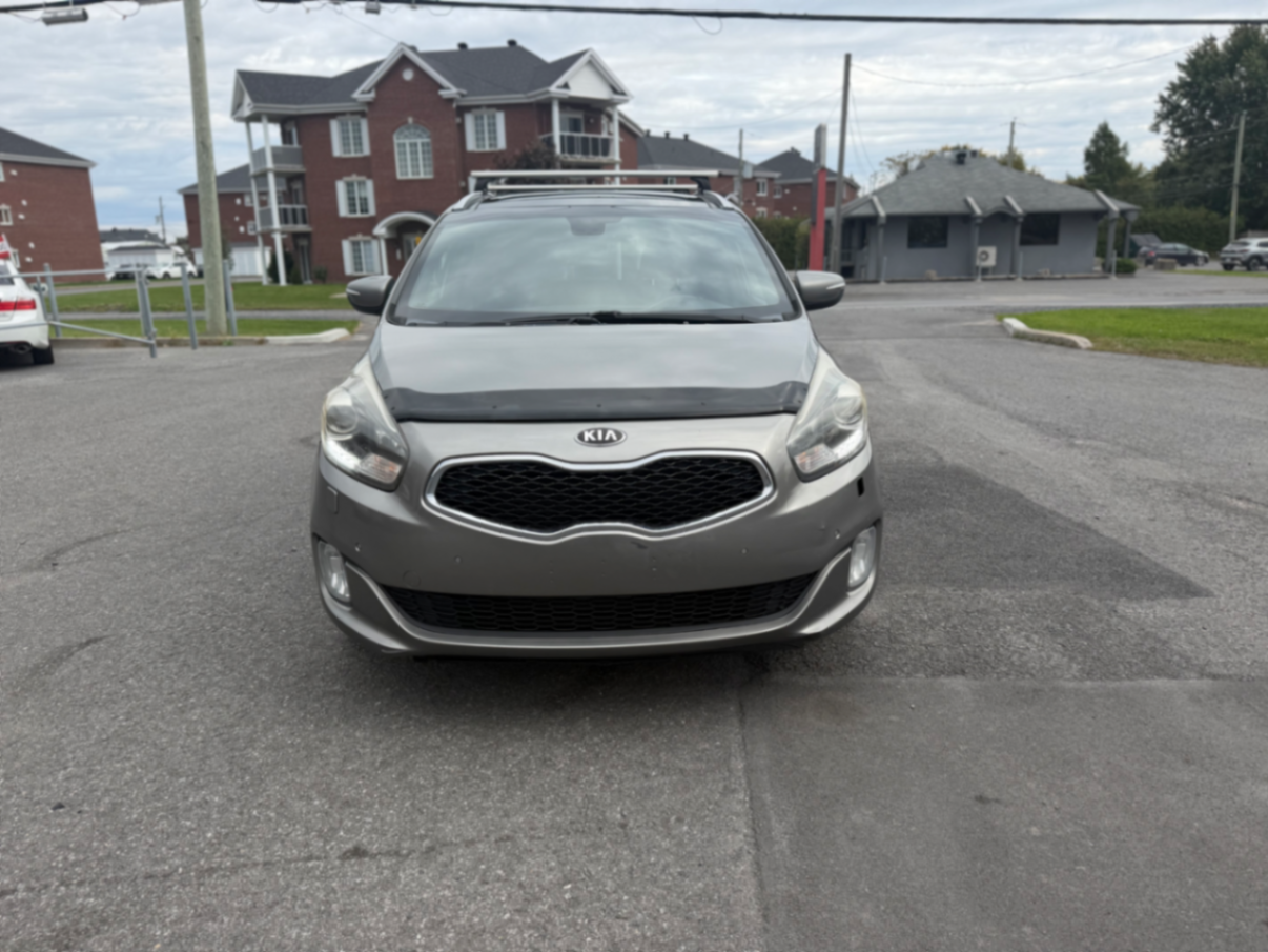 152 kia rondo - view 3