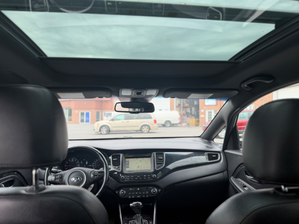 152 kia rondo - view 11