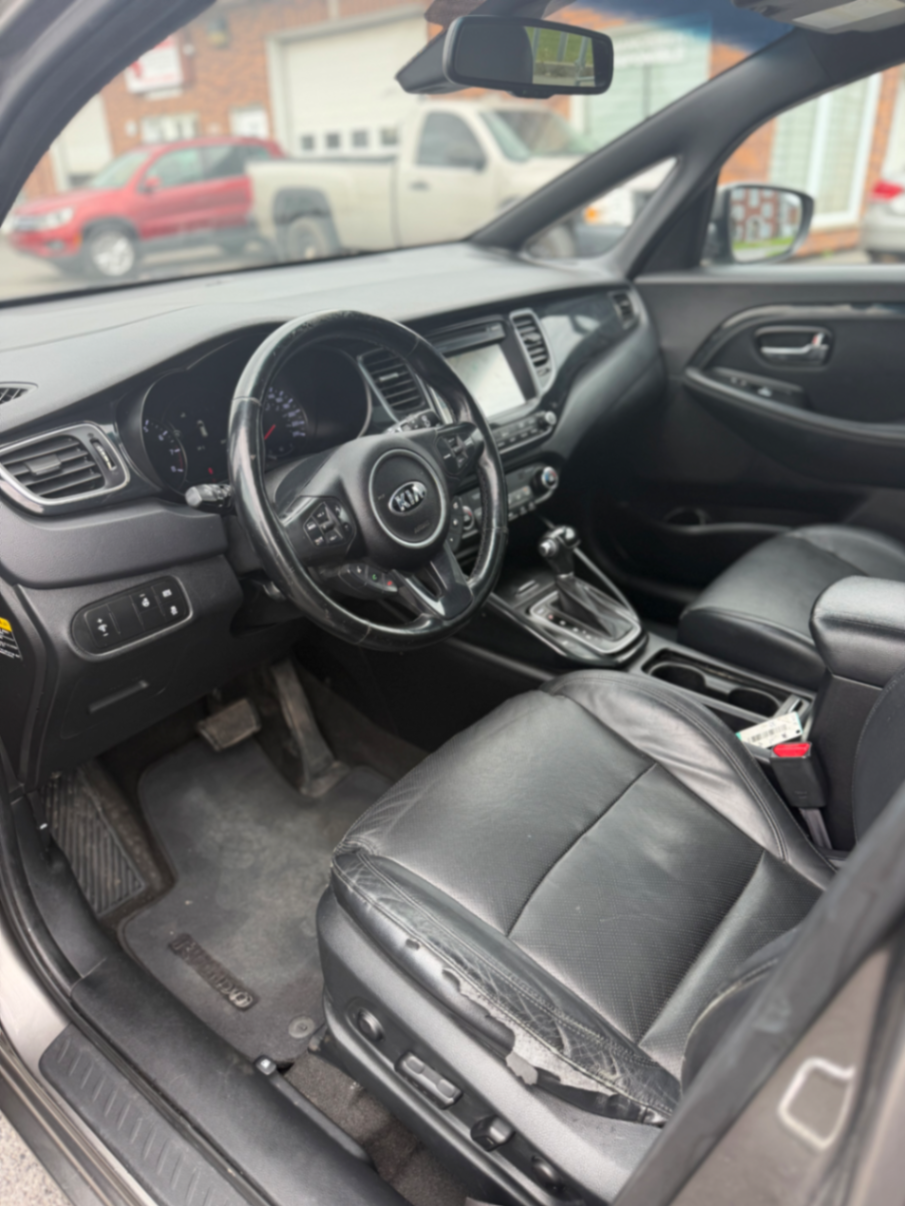 152 kia rondo - view 12