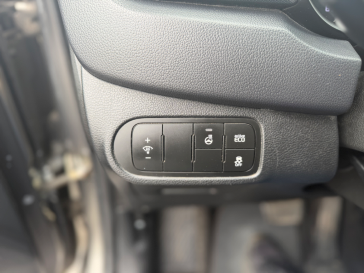 152 kia rondo - view 13