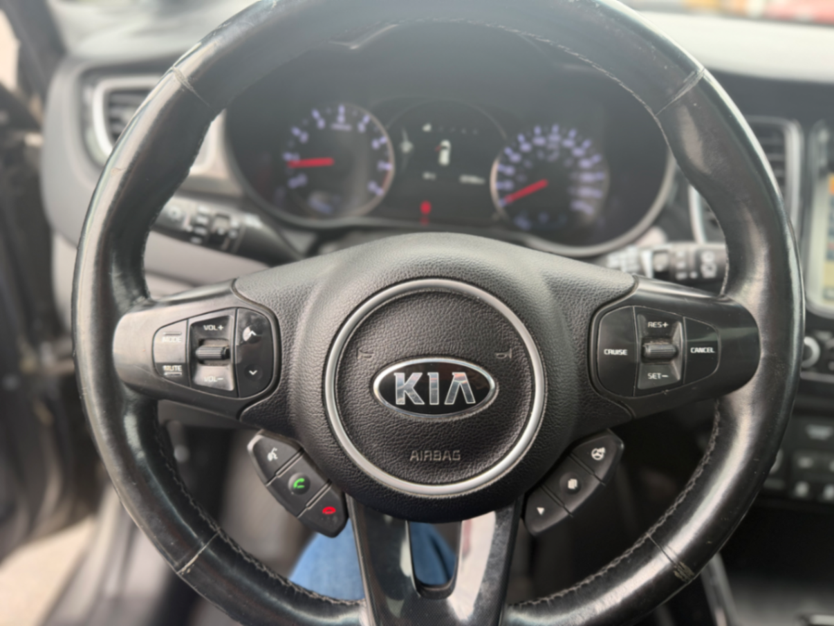 152 kia rondo - view 16