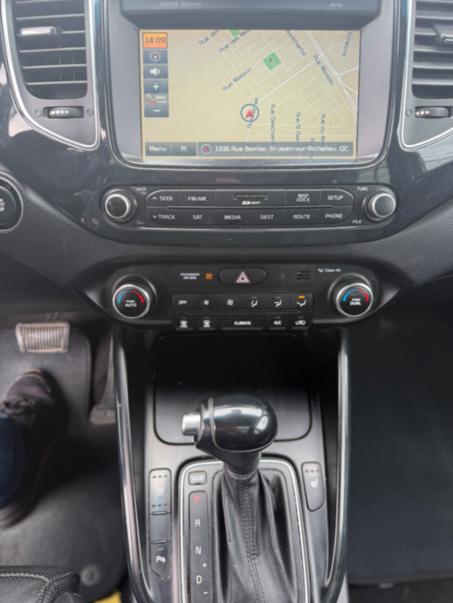 152 kia rondo - view 17