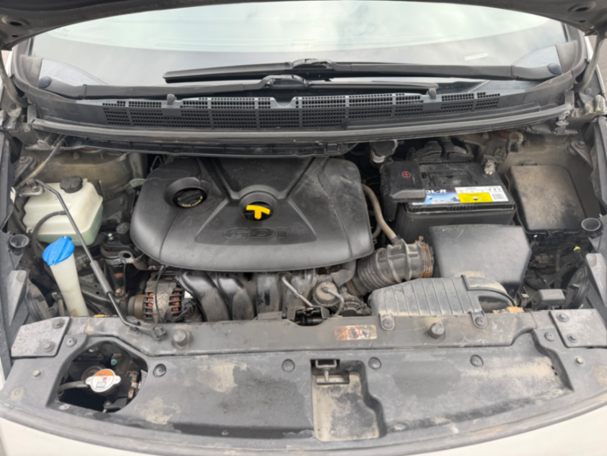 152 kia rondo - view 19