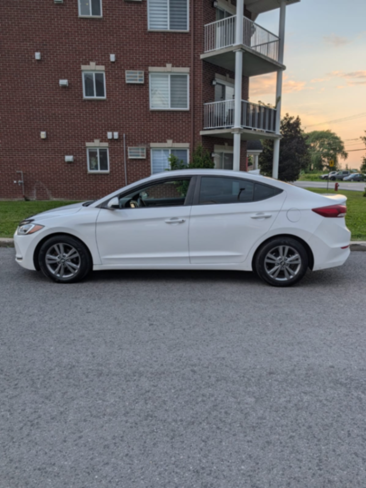 Hyundai elantra - view 4