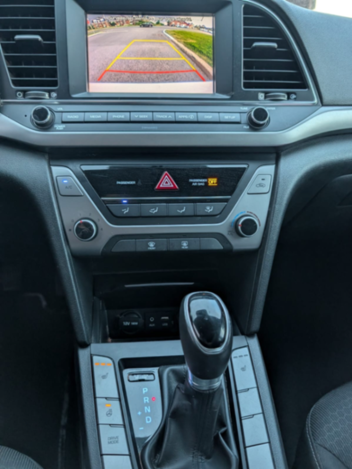 Hyundai elantra - view 10
