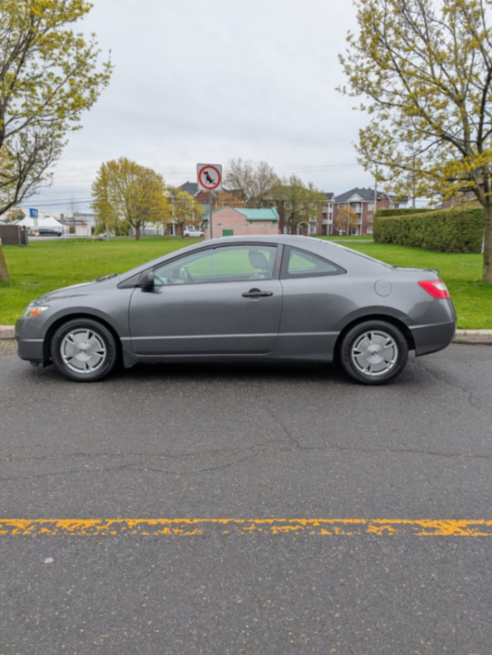 2011 honda civic - view 4
