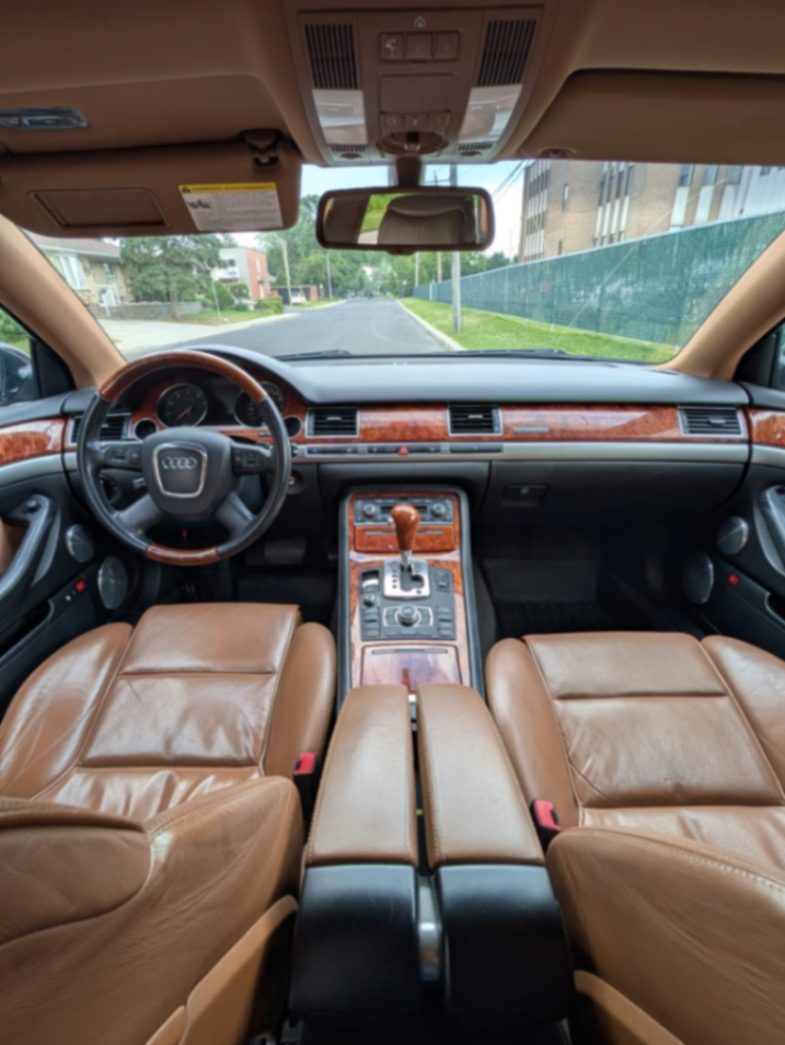 Audi a8 - view 9
