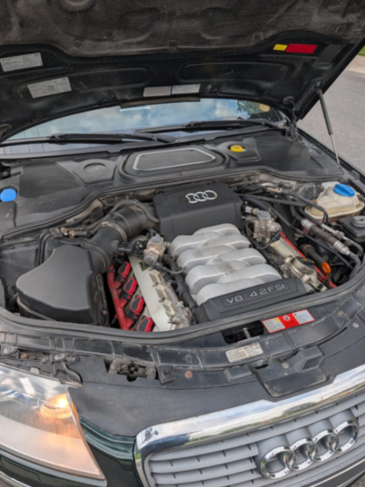 Audi a8 - view 11