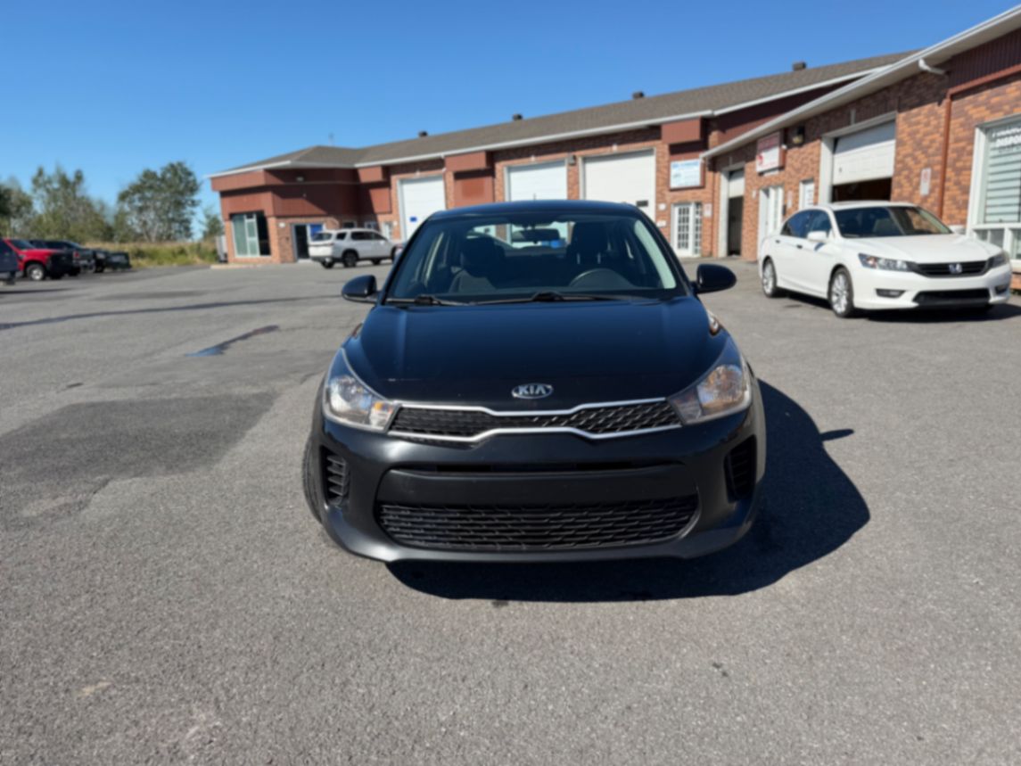 158 KIA RIO - view 3