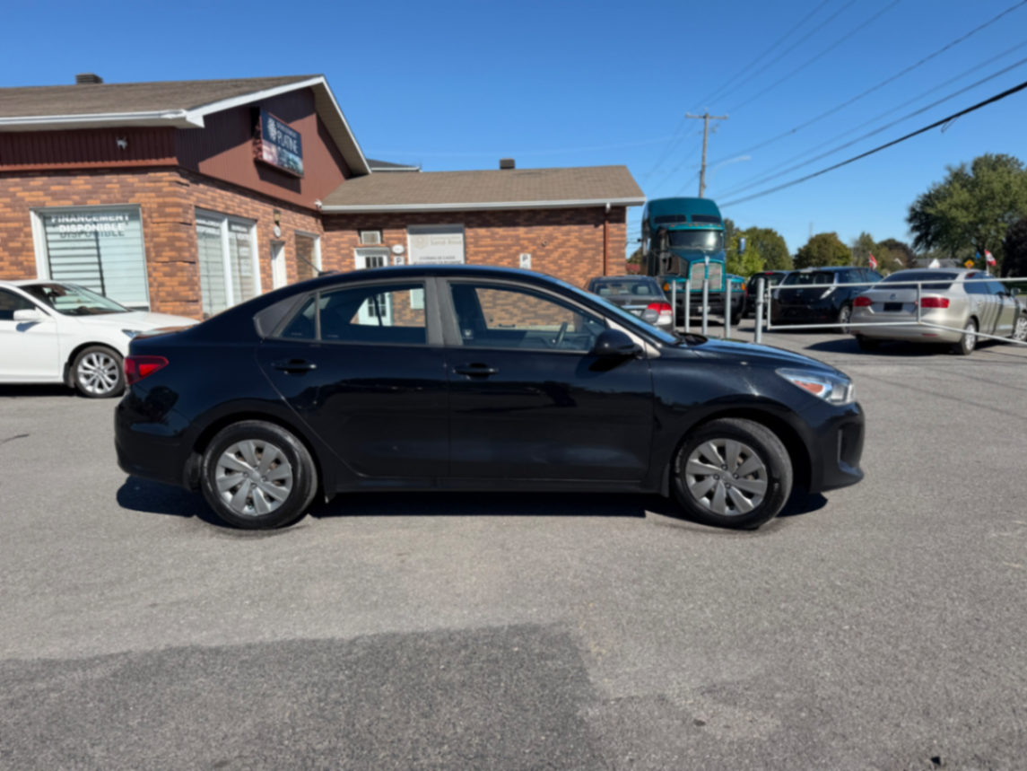 158 KIA RIO - view 5