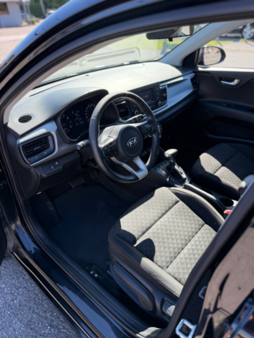 158 KIA RIO - view 11