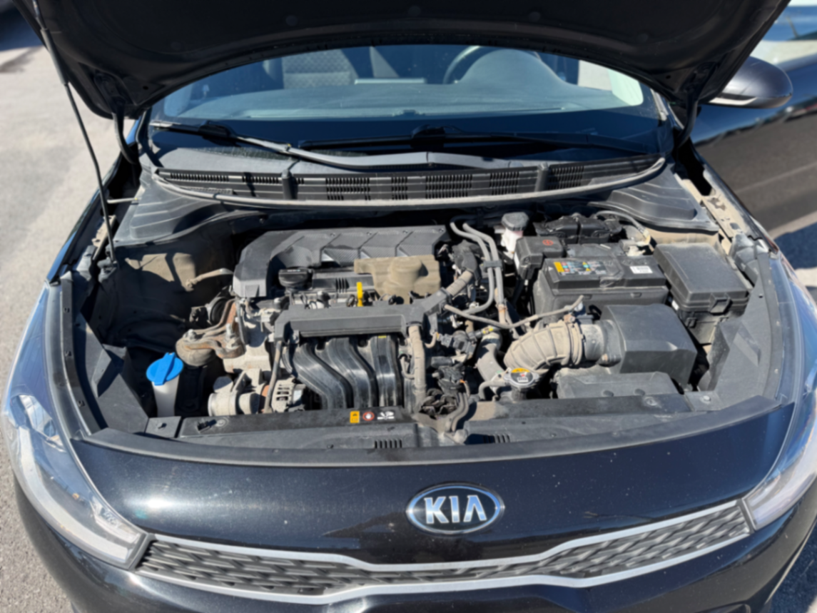 158 KIA RIO - view 17