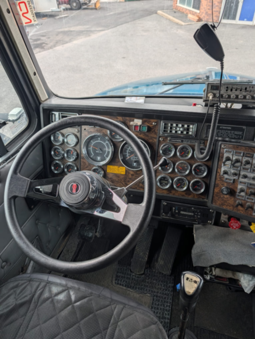 KENWORTH T600 - view 5