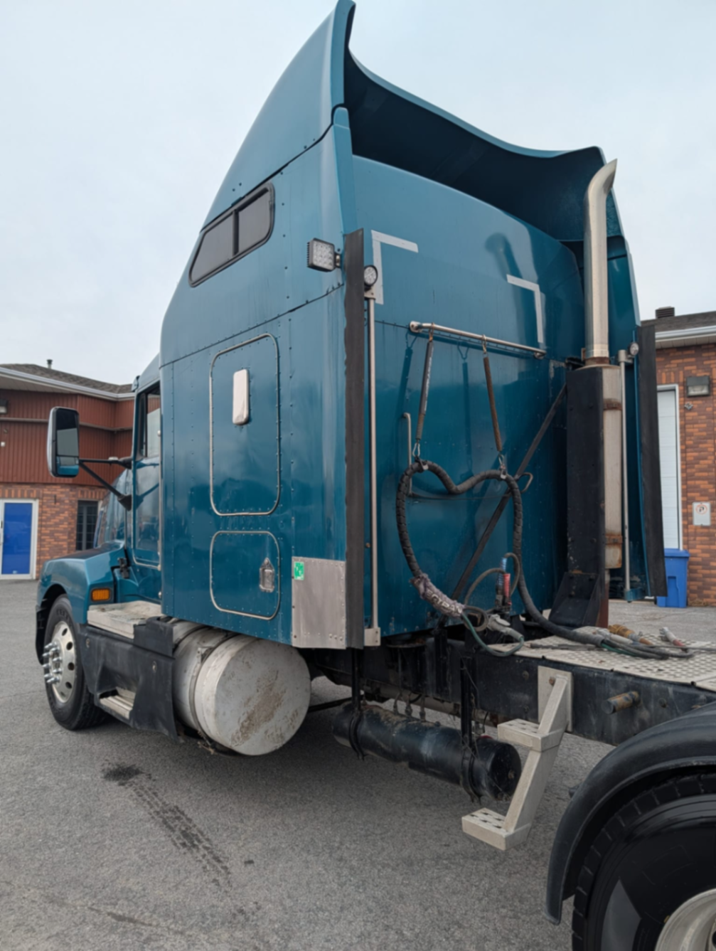 KENWORTH T600 - view 8