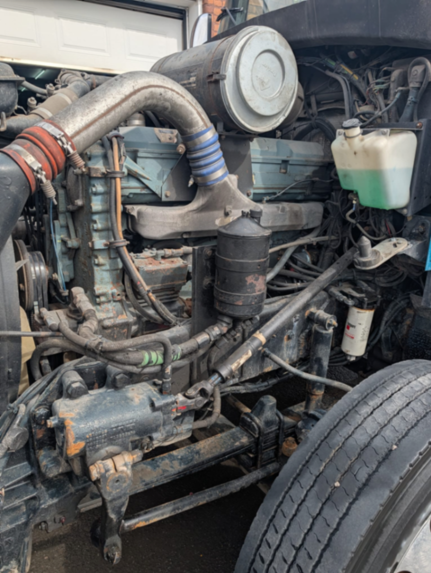 KENWORTH T600 - view 17