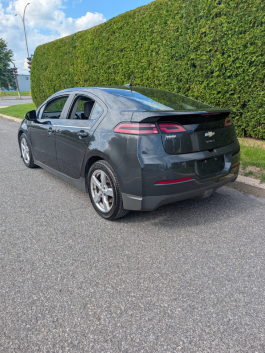 126 chevy volt - view 5