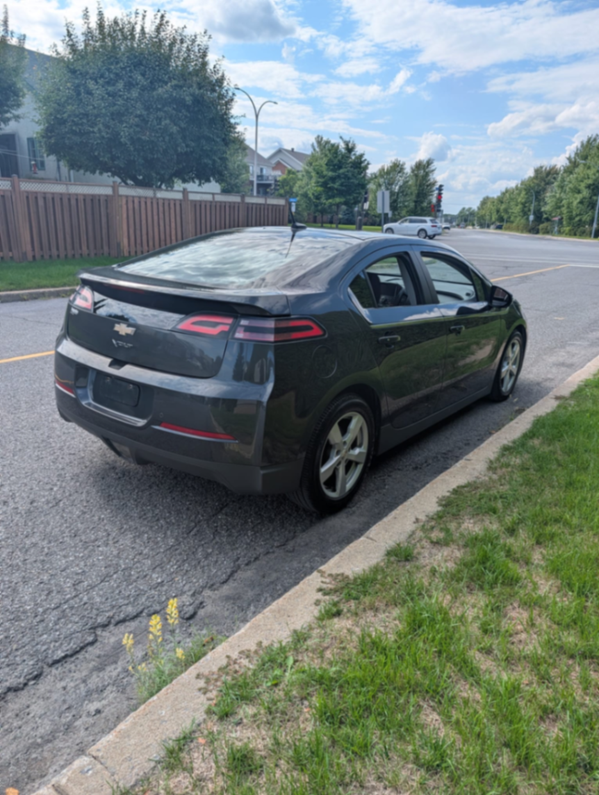126 chevy volt - view 6