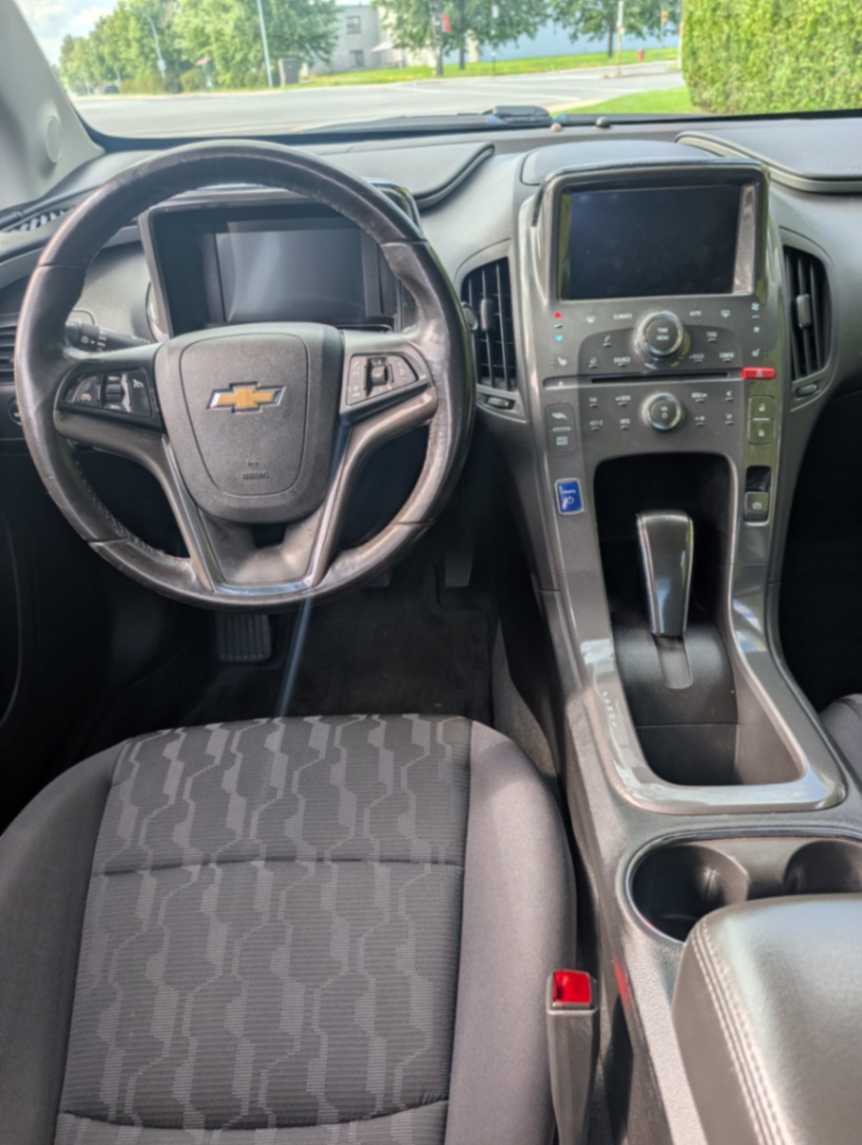 126 chevy volt - view 9