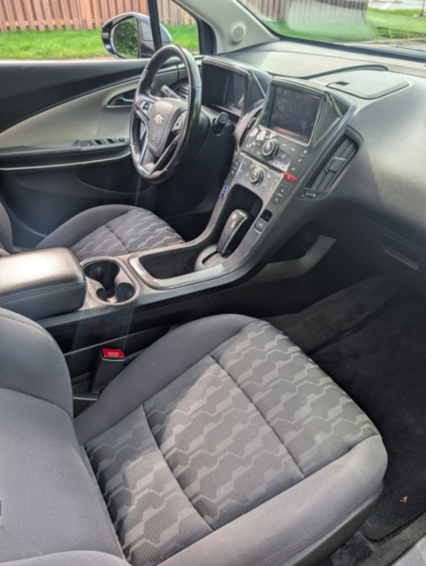 126 chevy volt - view 12