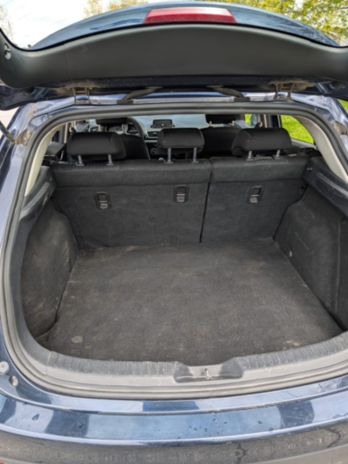 2014 mazda 3 - view 10