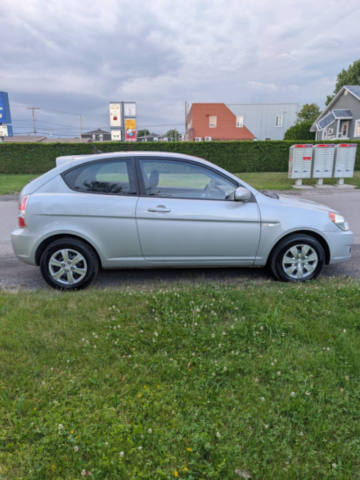Hyundai accent - view 5