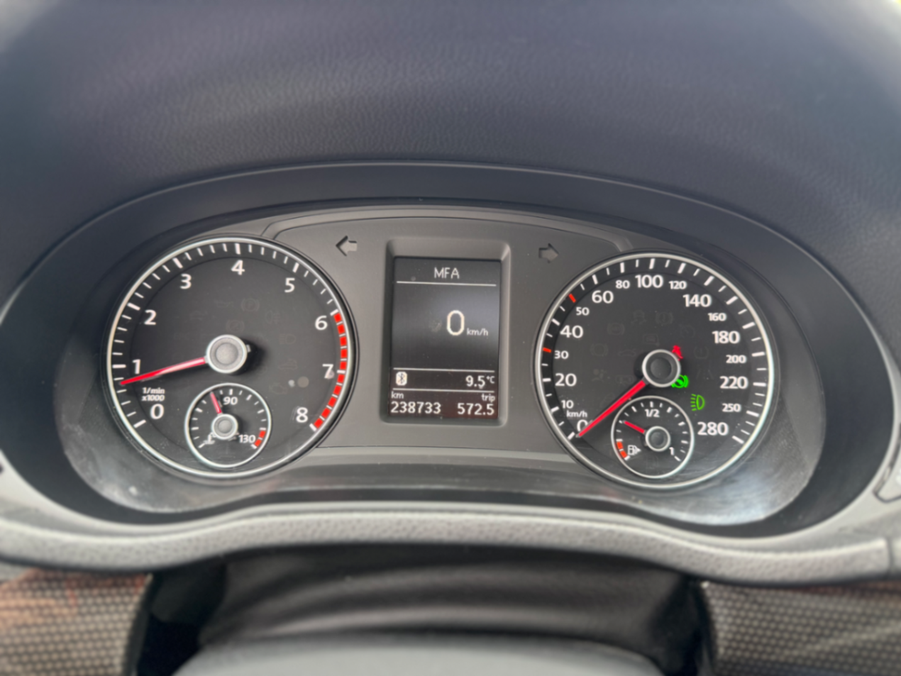 163 VW passat - view 9